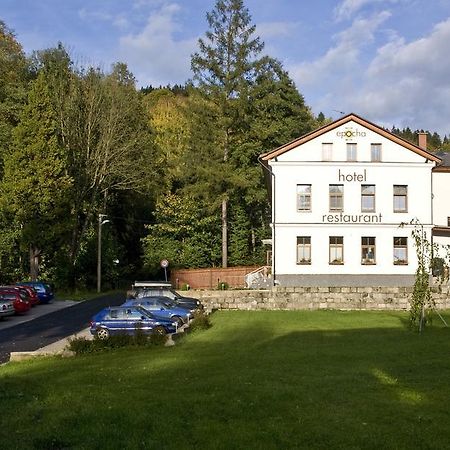 Hotel Epocha Janov nad Nisou Exteriör bild
